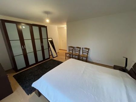 Français : Appartement de 4.5 pièces au 2ème étage avec vue sur le lac et montagnes. - Foto 5