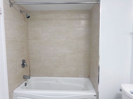 For Lease - 3 Douglas Haig Drive Unit# Upper, Markham, Ontario - Photo 4