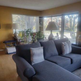 Furnished Large2 BR-1250sqft-condo-walk to downtown, direct bus to UBC - Photo 3