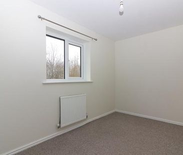 2 bedroom end of terrace house to rent - Photo 5