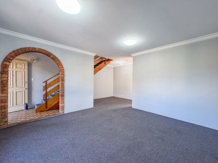 Impeccably presented comes this beautiful, easy to maintain and private townhouse offering unrivalled size and extremely practical layout. - Photo 3