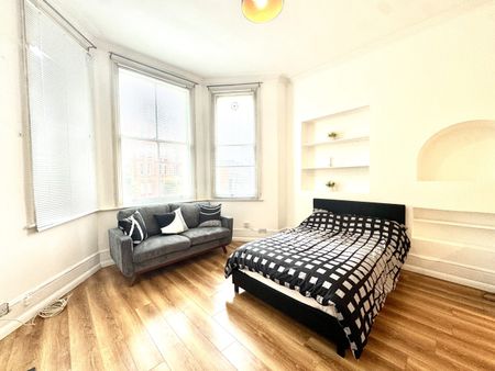 Broadhurst Gardens, Finchley Road, London, NW6 - Photo 2