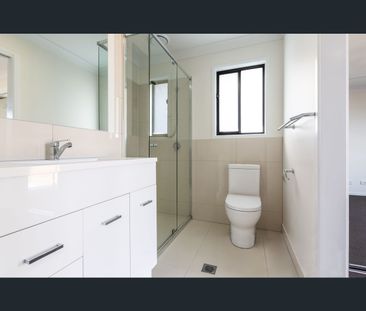 2/17 Anne Street, Park Ridge, Qld 4125 - Photo 5