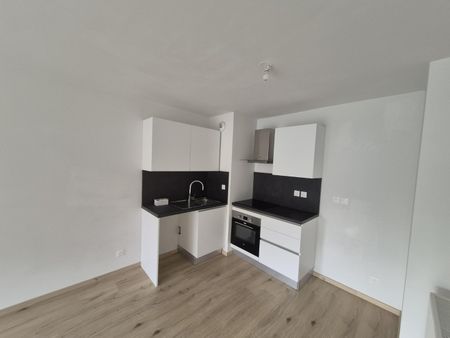 Location Appartement 2 pièces 49m² LILLE 59000 - Photo 4