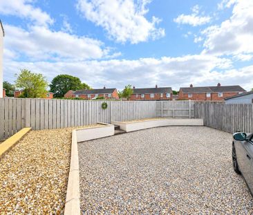 2 bedroom semi-detached house to rent - Photo 5