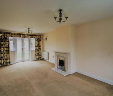 4 bedroom detached house to rent - Photo 1