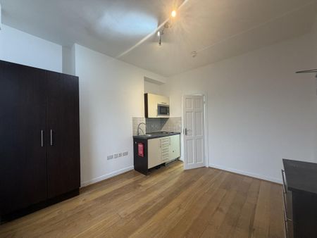 Studio to rent - Photo 3