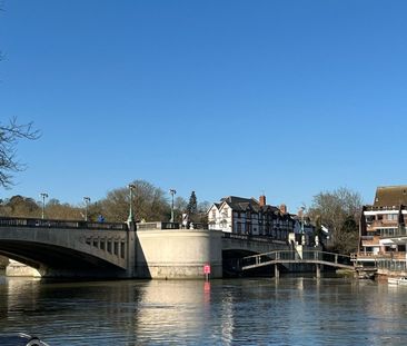 5 Bed Terraced House, Knighton Close, RG4 - Photo 3