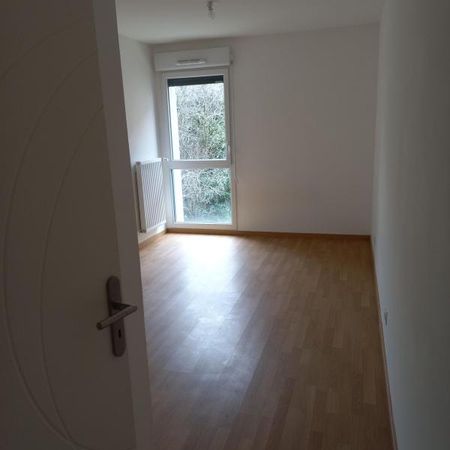 Appartement - T3 - AMBERIEU EN BUGEY - Photo 4