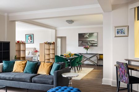 3 bed house to rent in Warwick Gardens, London, W14 - Photo 3