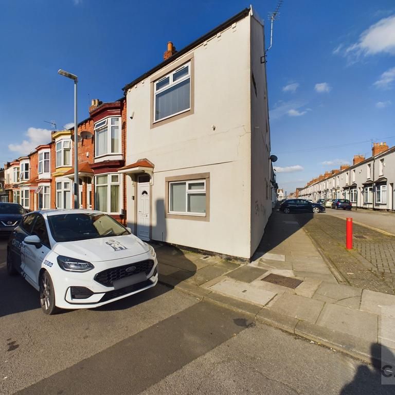 6 bedroom house of multiple occupation to rent - Photo 1