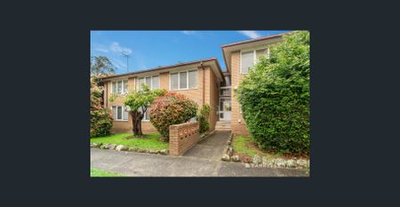 Fresh Central 2 Bedroom Apartment in Box Hill - Photo 3