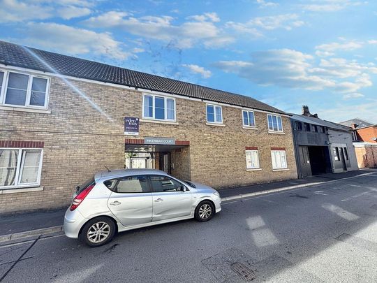 2 bedroom flat to rent - Photo 1