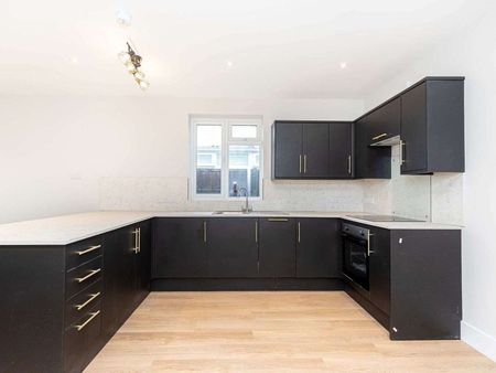 High End Luxury En-Suite Furnished Rooms Room 1 - Photo 2