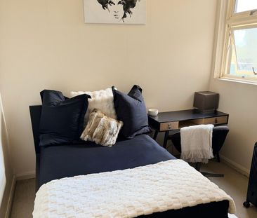 Sylvania - Photo 4