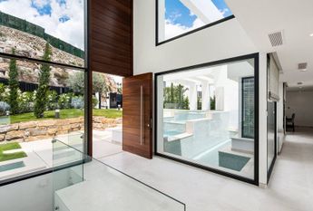 5 bedroom luxury Villa for rent in Marbella, Andalusia