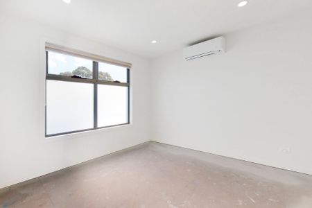 3/156 Napier Street, Essendon - Photo 2