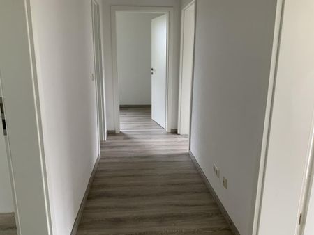 3-Zimmer-Wohnung mit Balkon in ruhiger Lage  ab sofort bezugsfertig - Photo 3