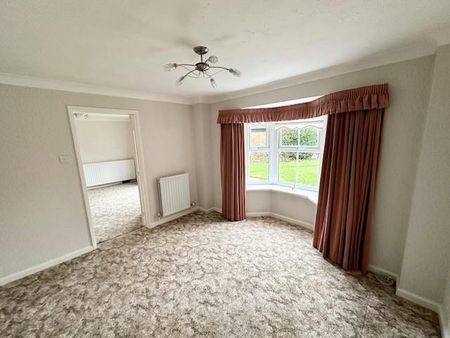4 bedroom detached house to rent - Photo 5