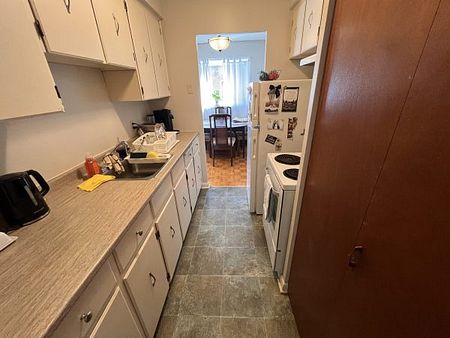 51 Stanley, Unit 10 - Photo 4