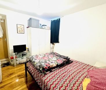 King Street - Photo 2