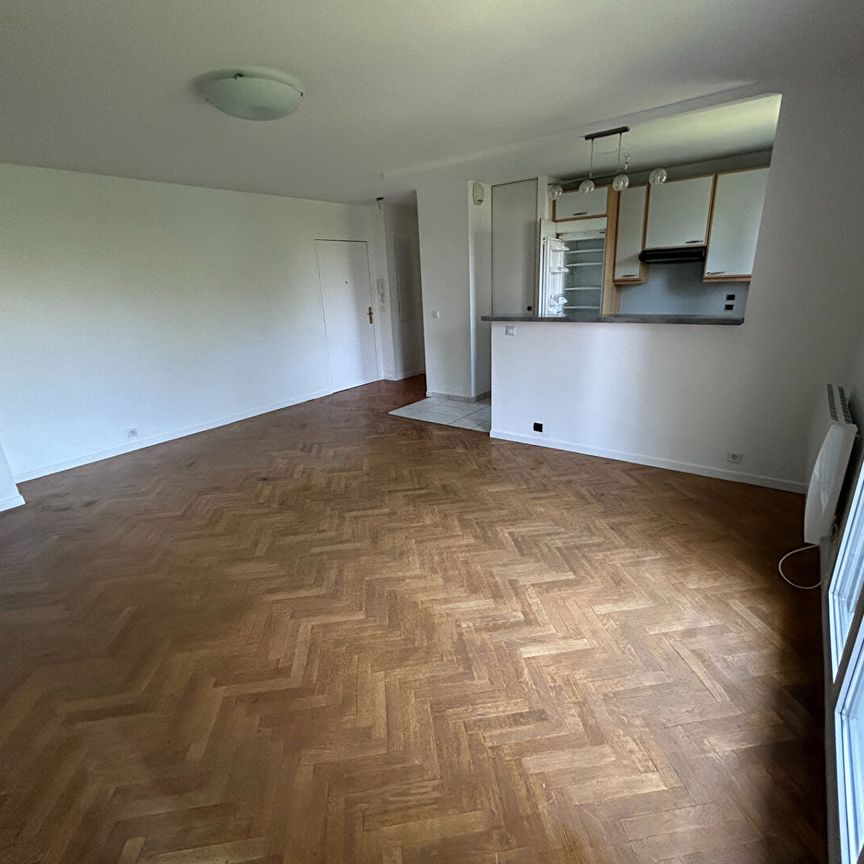 Apartment - Photo 1
