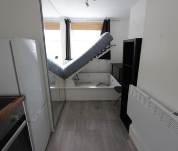 Studio Flat, St. Michael's Terrace, N22 - Photo 2