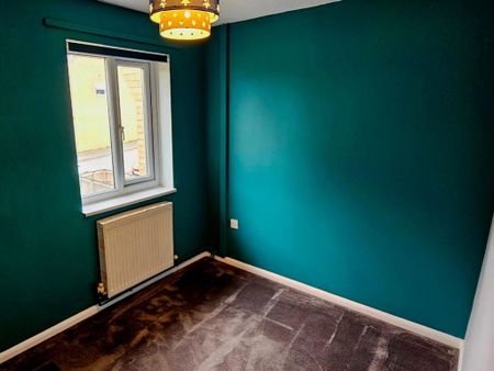 2 bedroom terraced house to rent - Photo 2