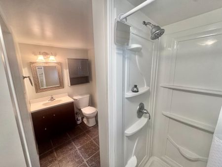 For Lease - 936 Somerville Street Unit# Lower, Oshawa, Ontario - Photo 5