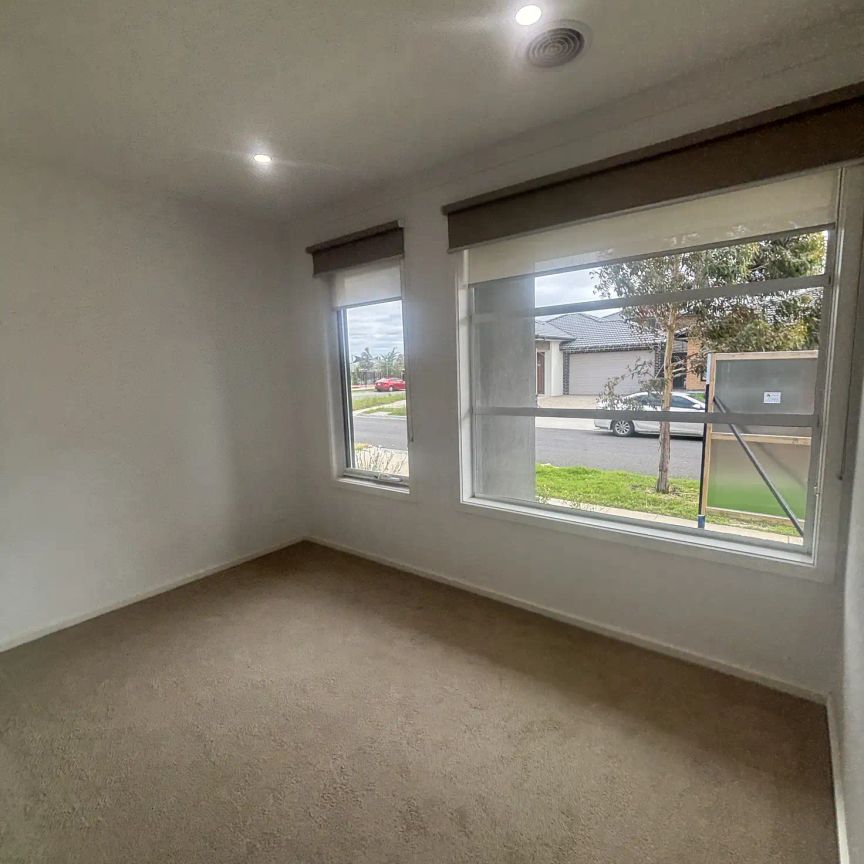 “Stunning Near New Home in the Heart of Tarneit” - Photo 1