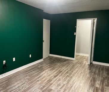 For Lease - 4062 Lawrence Avenue Unit# 107, Toronto, Ontario - Photo 1