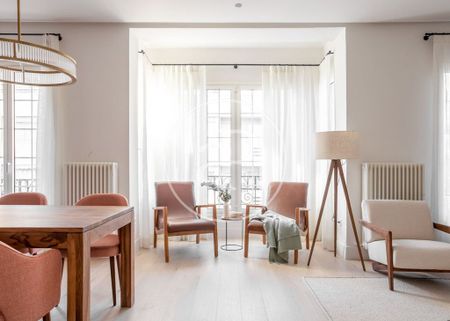 Luxury Apartment for rent in Madrid, Spain - Photo 2