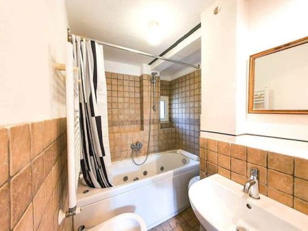 Via Campobasso, Rome, Lazio 00176 - Photo 4