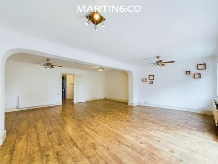 3 bedroom semi-detached house to rent - Photo 5