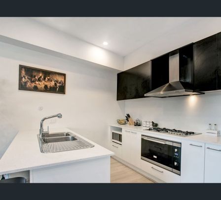 4/2 Vale Street, Pascoe Vale, Vic 3044 - Photo 1