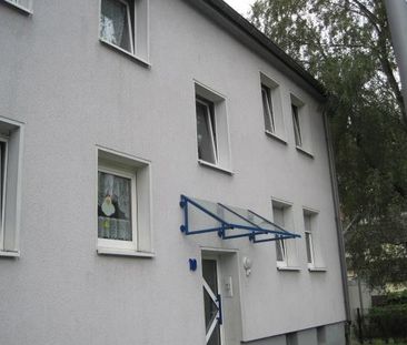 Wohnen im EG: Helle 3,5-Raumwohnung mit Garten - Photo 4