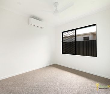 Stylish Home In Prestigious Clifton Beach! - Photo 6