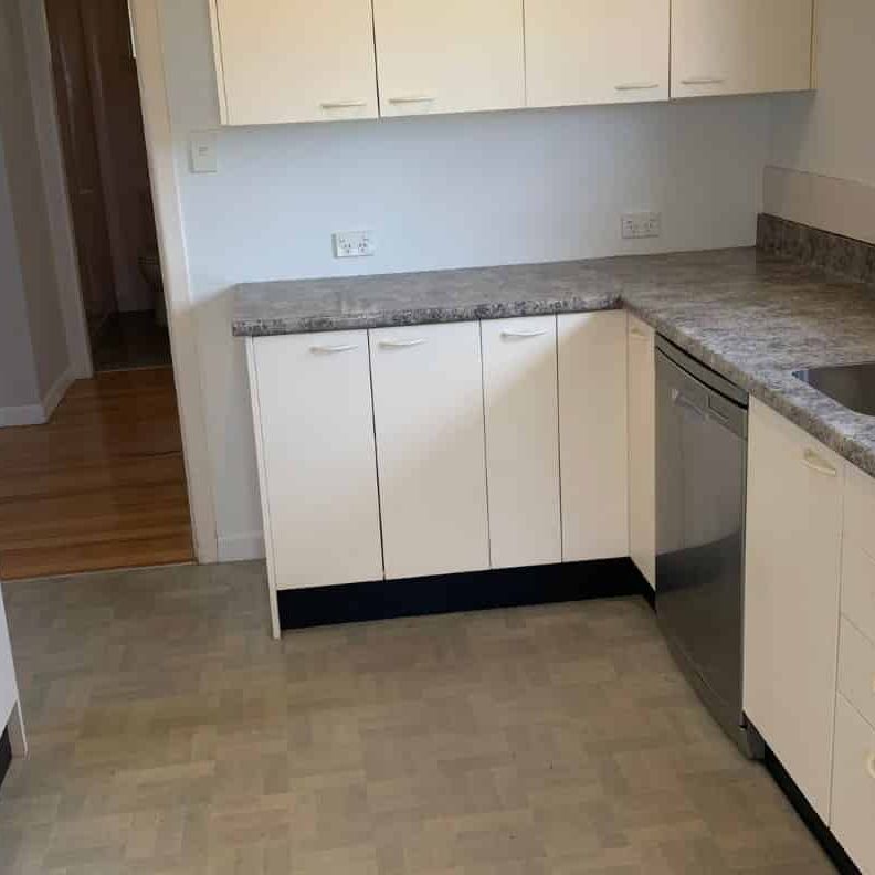 Classic three Bedroom family home - Photo 1