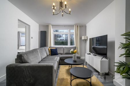 3 bedroom apartment to rent - Photo 4