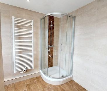 Familienwohnug / Balkon / Gäste-WC - Foto 1