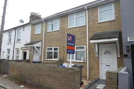 Inverness Road, Hounslow, TW3 - Photo 4