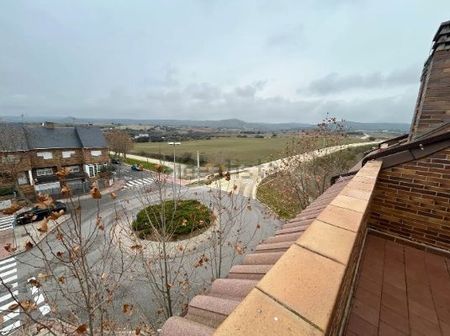 Dúplex de alquiler en Camino Real, Los Llanos - Valle Pardo - Photo 2