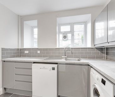 North Circular Road, London NW11 - Photo 3