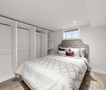 For Lease - 285 Bronte Road, Oakville, Ontario - Photo 2