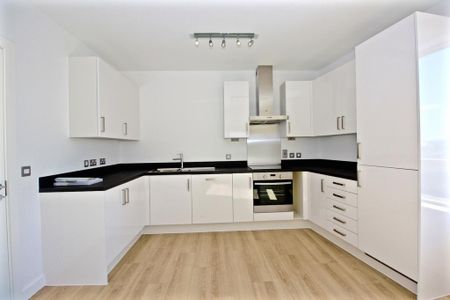 2 bedroom flat to rent - Photo 5