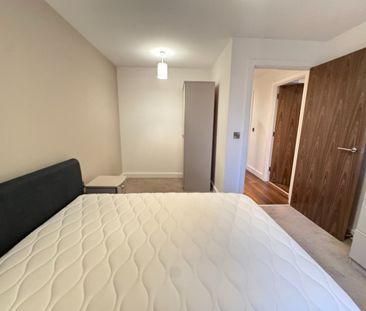 1 Bed Flat, Wilburn Basin, M5 - Photo 5