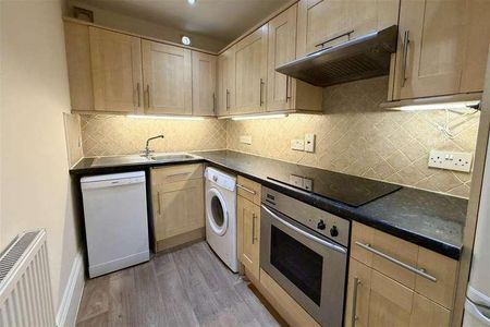 Elgar House, Pittville Crescent, Cheltenham, GL52 - Photo 5