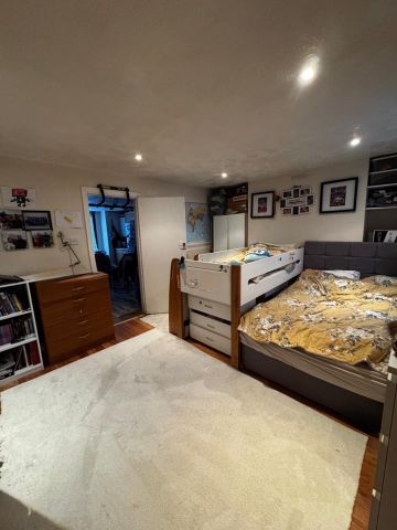 1 Bed Flat, Charlton, SE7 - Photo 3