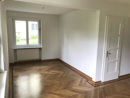 Wohnen mit Panorama - Blick über die Stadt und die Bergen - Photo 5