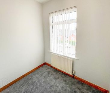 34 Warren Park, Lisburn, BT28 1LL - Photo 3